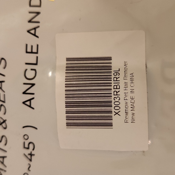 Pet fur removal tool for carpet, couch, or anything your fur baby sleeps on! - Picture 4 of 4